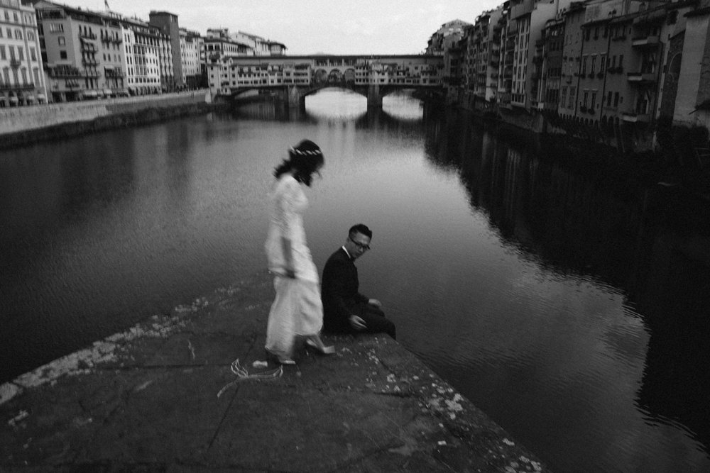 Florence symbolic wedding photographer. Tuscany engagement photographer
