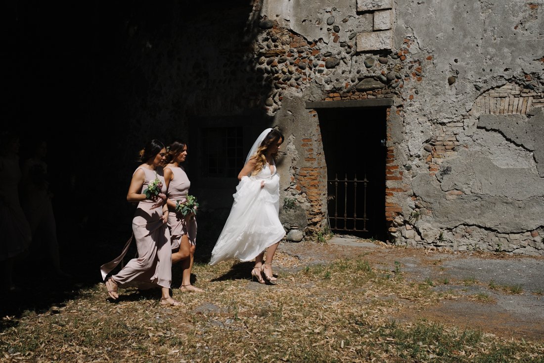 Country wedding photographer in milan, Italy