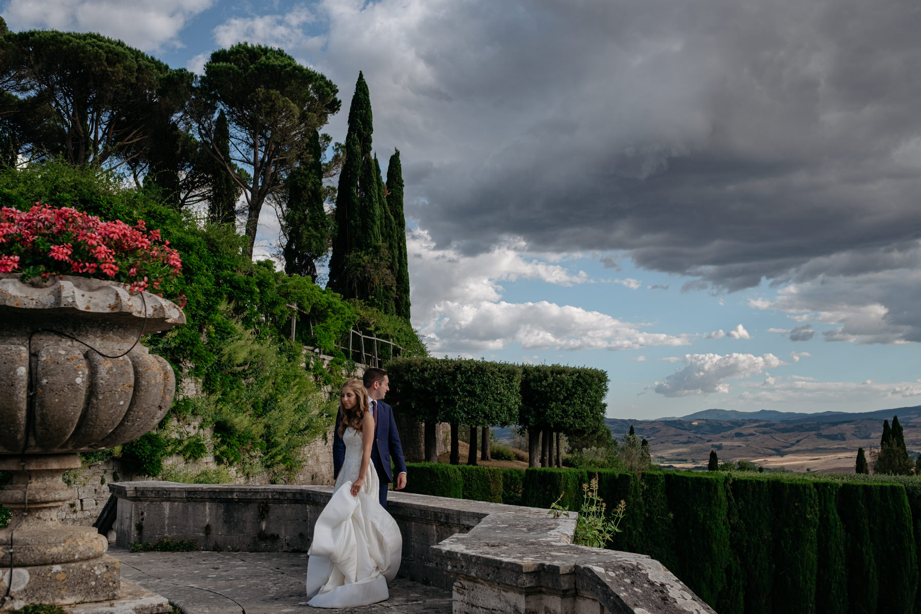 La Foce wedding in Tuscany Villa