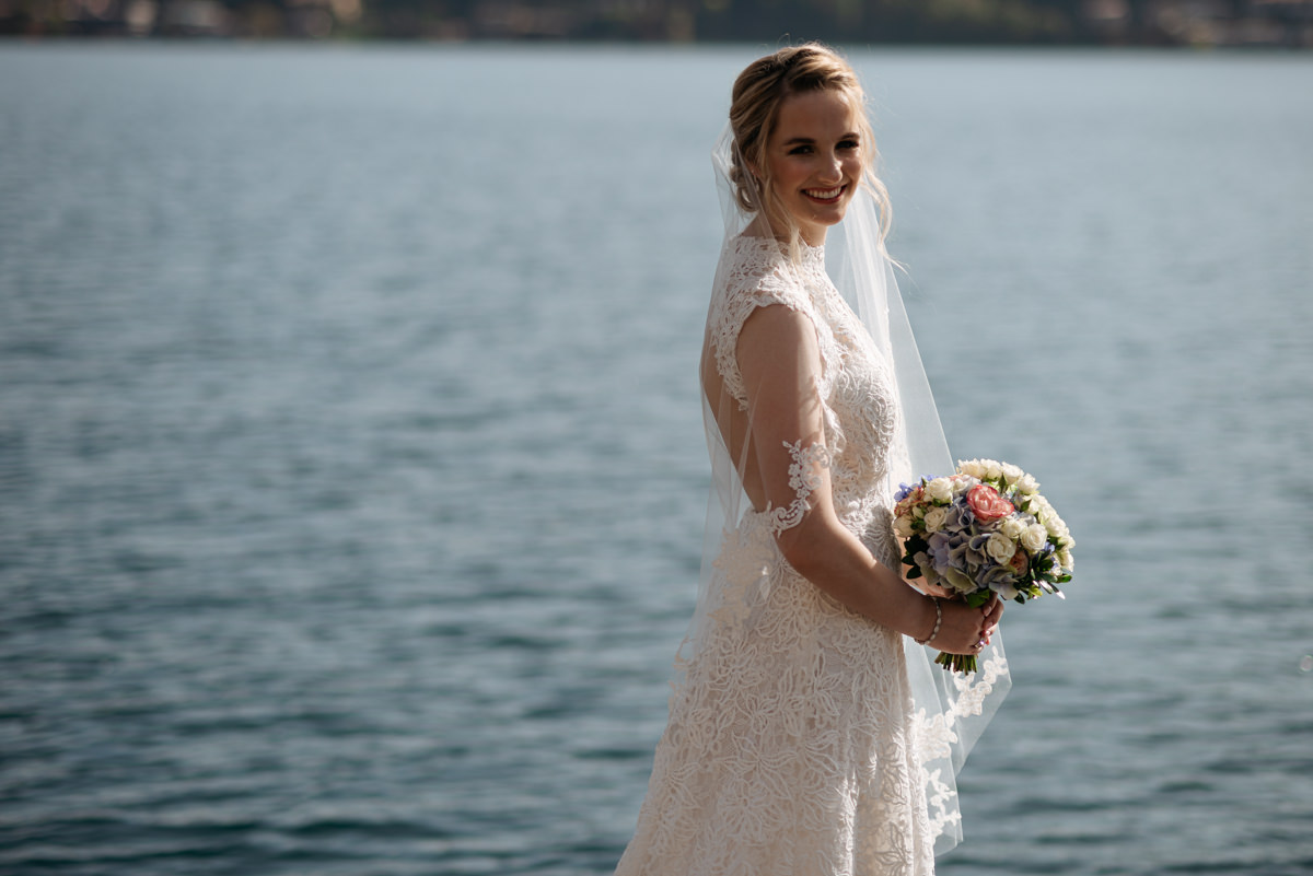 bride portrait on Lake Garda wedding 